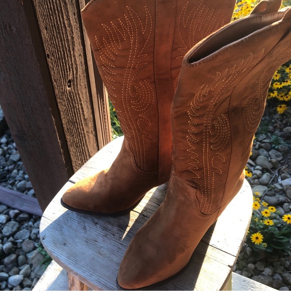 Women Cowgirl Western Boots Almond Toe Pull On Mid Calf Size 6 Carmel Brown - Picture 3 of 10